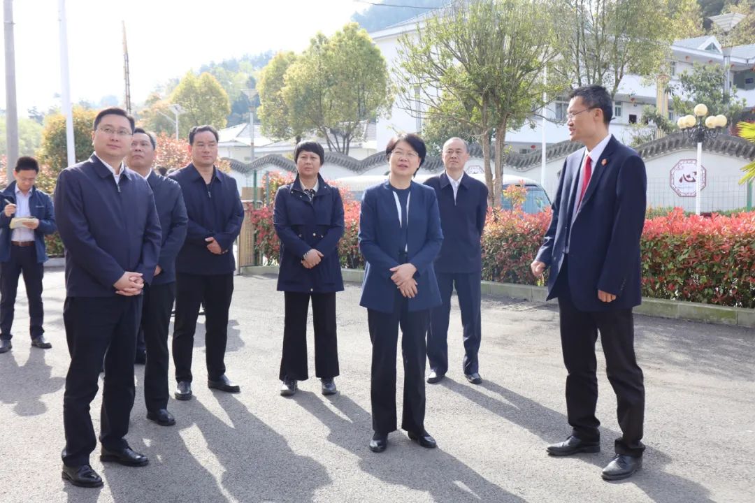 1712716584628949.jpg 640 (1).jpg