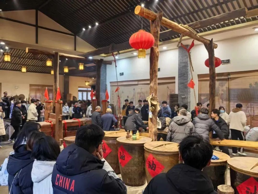 1741071418227804.jpg c5a5685688d90f21ae24de32cefac8e6.jpg