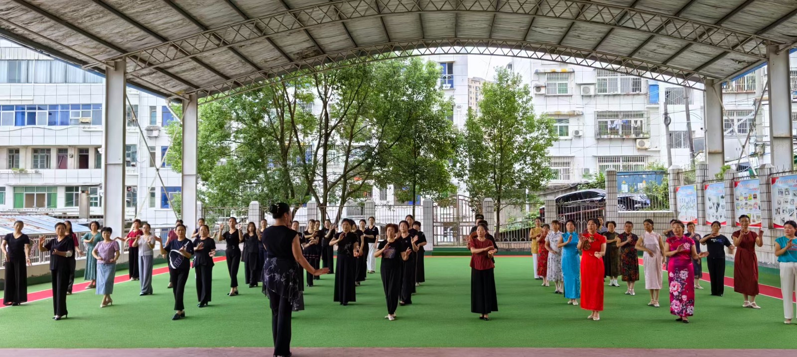 1758513613143726.jpg 39ff075b2b9942999344d01c6516ba83.jpg